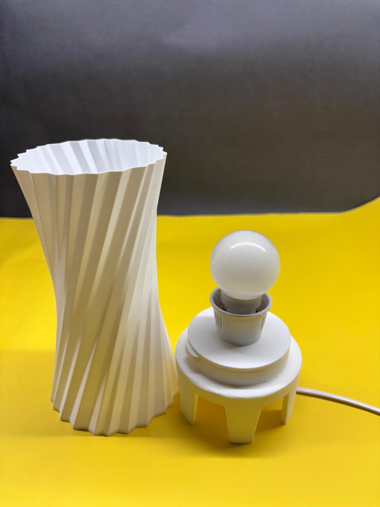 Glassy 3D Printed Lamp - Image 6