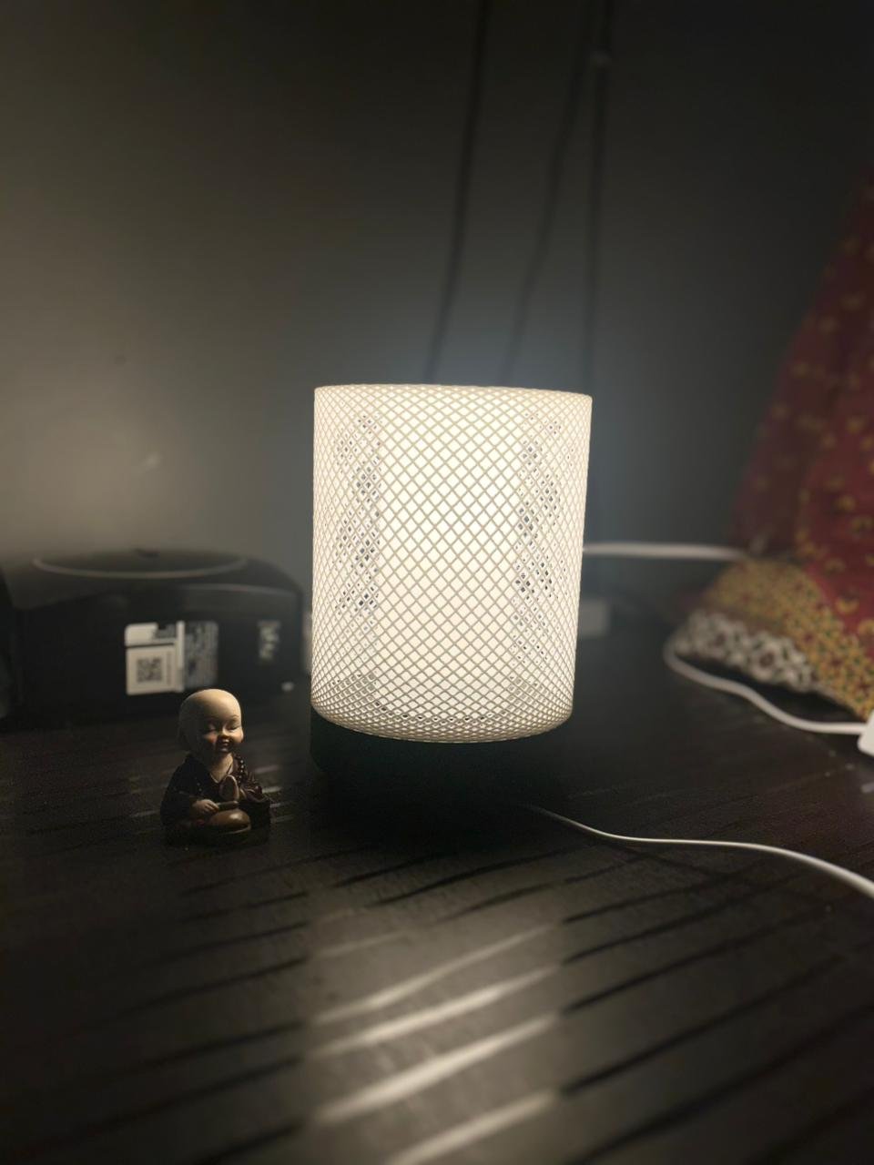 mesh-aura-lamp-made-in-goa-3d-printed-lamp-1